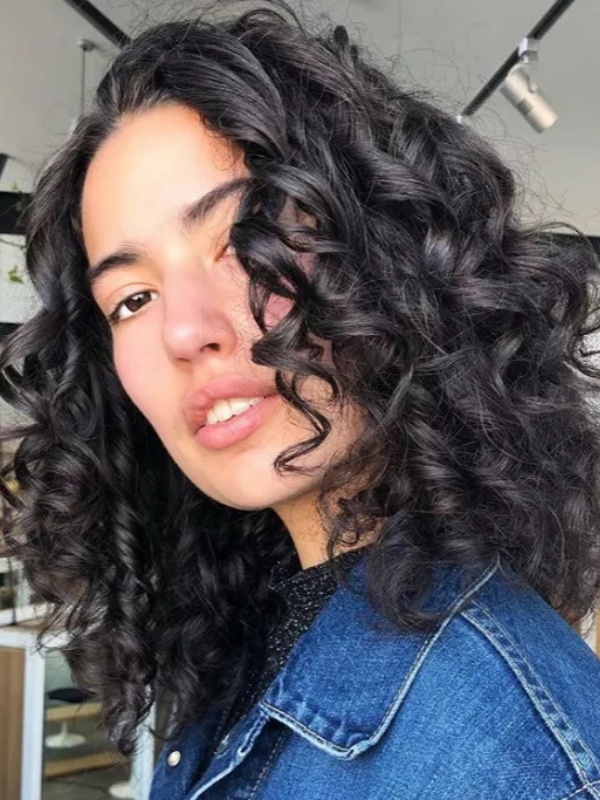 Middellange Krullende Pruik Van 100% Echt Haar Zwart 14" Zonder Pony