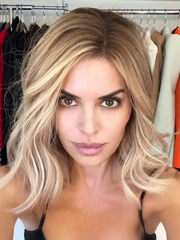 Lace Front Schouderlengte Synthetische Golvende Lisa Rinna Pruiken