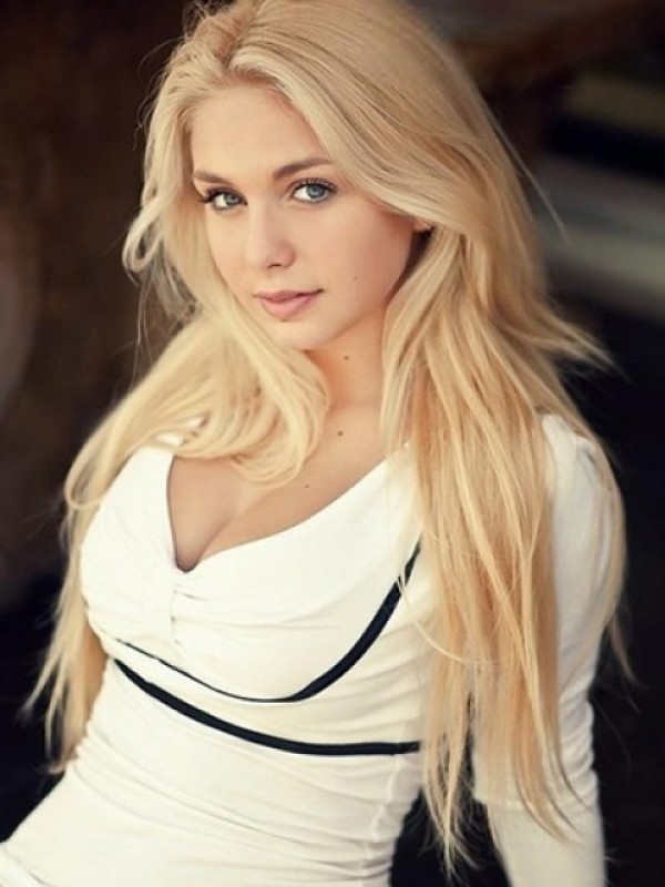 Centrale Scheiding Blonde Rechte Lange Kaploze Pruiken Van Echt Haar 24 Inch
