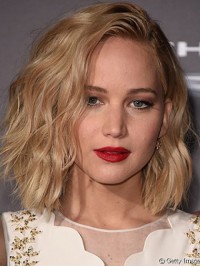 Blonde Bob-Stijl Golvende Kaploze Pruiken Van Echt Haar Met Pony Aan De Zijkant 12 Inch