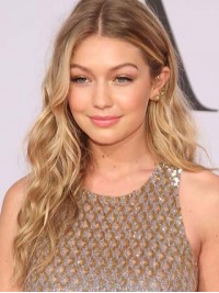 Gigi Hadid Middenscheiding Lang Golvend Remy Menselijk Haar Pruiken Met Kant 20 Inch