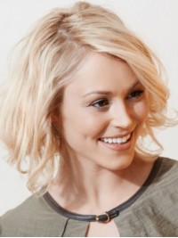 Blonde Korte Golvende Pruiken Van Echt Haar Met Kant En Pony 12 Inch