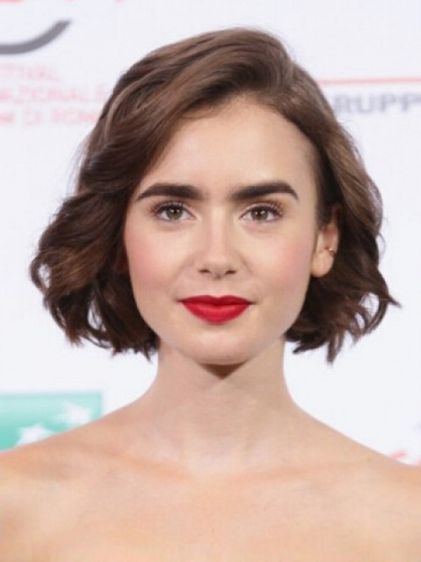 Lily Collins Korte Golvende Bob Pruiken Met Kanten Voorkant