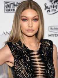 Gigi Hadid Blonde Middenscheiding Lange Rechte Kaploze Pruiken Van Echt Haar