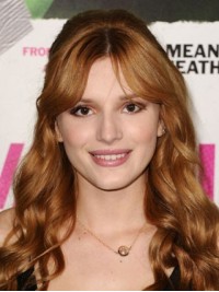 Bella Thorne Synthetische Pruiken Met Centrale Scheiding En Lange Golvende Kanten Voorkant