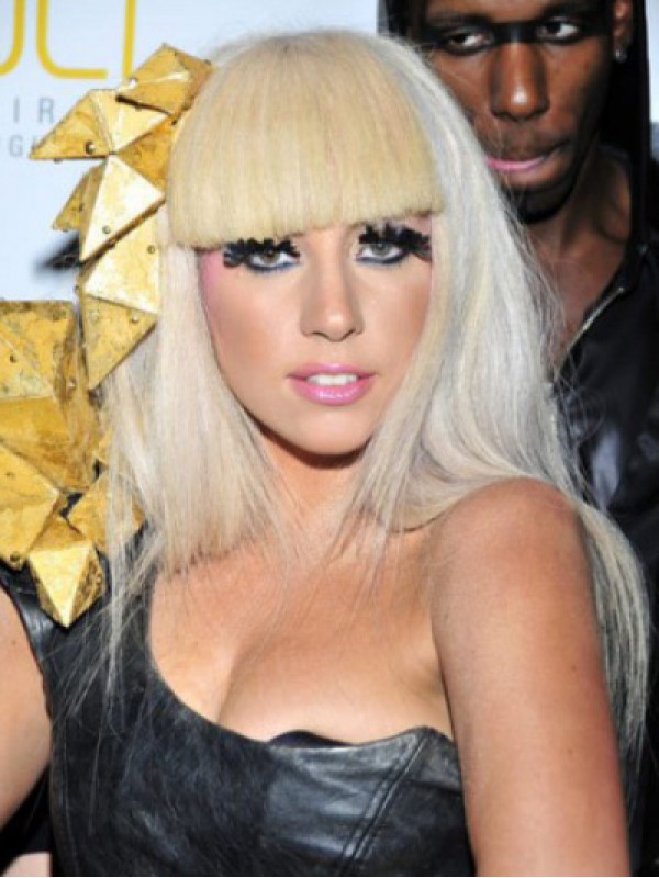 Lady Gaga Witte Lange Rechte Kaploze Synthetische Pruiken Met Pony