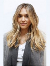 Jessica Alba Lange Golvende Middenscheiding Zonder Muts Van Echt Haar