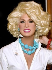 Kim Zolciak Blonde Krullende Korte Kaploze Synthetische Pruiken Met Pony Aan De Zijkant