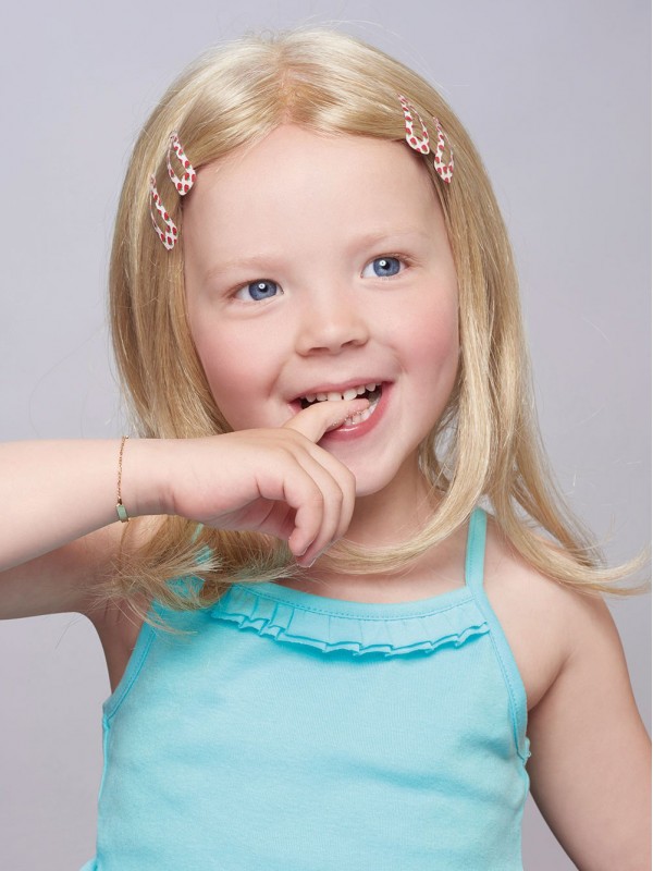 Schuine Blonde Pruik Met Halflang Haar Voor Kleine Meisjes