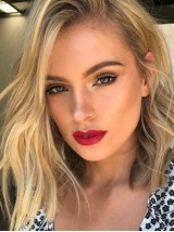 Middellange Blonde Golvende Kaploze Pruiken Van Echt Haar Met Babyhaartjes 14 Inch