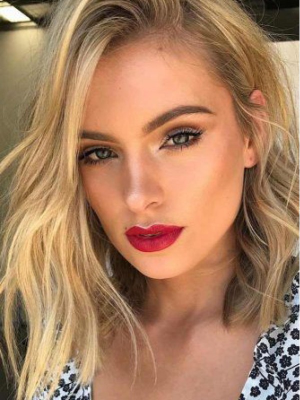 Middellange Blonde Golvende Kaploze Pruiken Van Echt Haar Met Babyhaartjes 14 Inch
