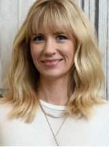 Blonde Lange Golvende Kaploze Pruiken Van Echt Haar Met Pony 16 Inch