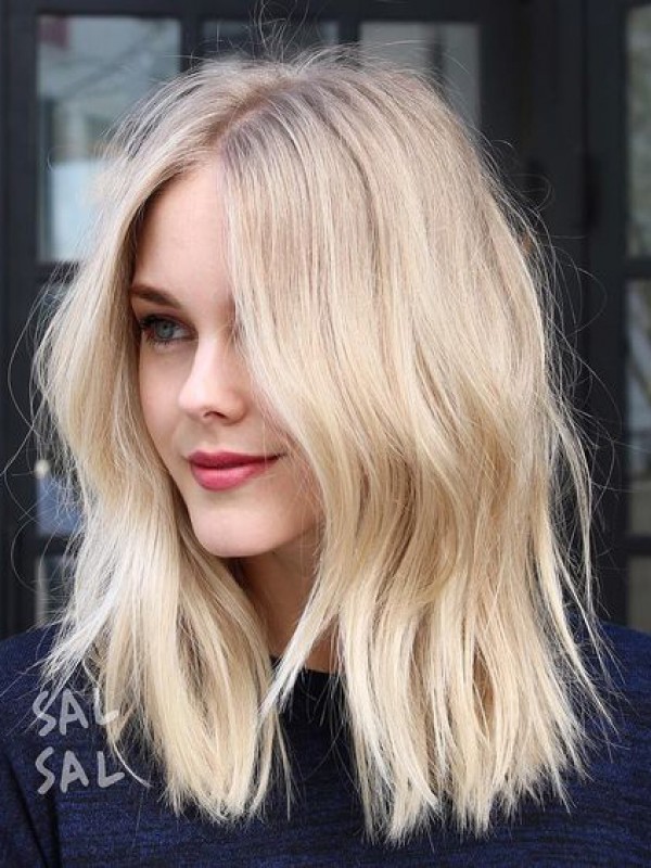 Blonde Lange Golvende Kaploze Synthetische Pruik Met Pony Aan De Zijkant 16 Inch